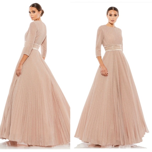 Mac Duggal - Rose Gold Shimmering Pleated  A-Line 3/4 Sleeve Gown - Size 4 - Picture 16 of 17